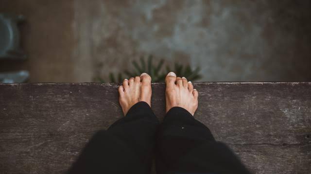 ---
Dua Pekerja Rumah Tangga Melompat dari Lantai Empat di Benhil, Satu Tewas dan Satu Terluka

---