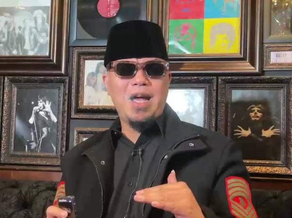 ---
Akun Instagram Ahmad Dhani Diretas, Rencanakan Laporan ke Polisi

---
