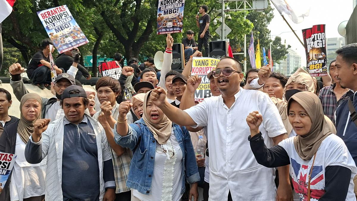 Aksi Solidaritas di Patung Kuda untuk Dukung Program Makan Bergizi Gratis