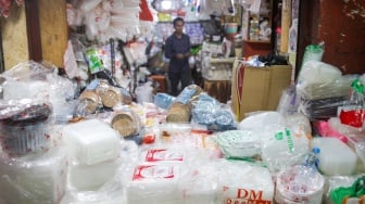 Pengaruh Nafta Terhadap Kenaikan Harga Plastik di Pasaran Global