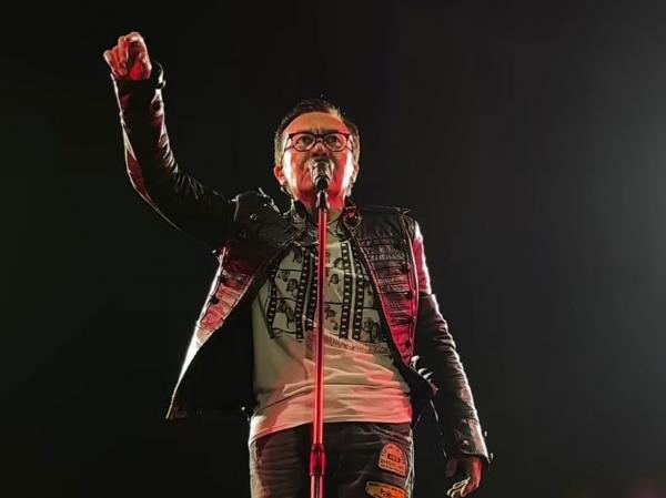 ---
Ari Lasso Dukung Kemerdekaan Palestina di Prambanan Jazz 2026

---