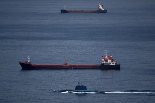 AS Persilakan Negara Lain Ambil Minyak di Selat Hormuz: Iran Sudah Lemah!