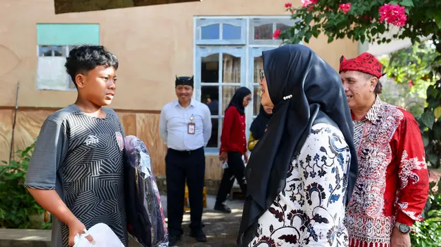 Banyuwangi Berupaya Cegah Putus Sekolah bagi Anak-Anak Rentan Melalui Bantuan Pendidikan