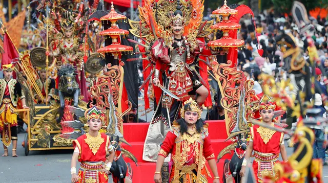 Parade Menakjubkan BEC 2026: Menggabungkan Sejarah Perang Bayu dan Mode Kontemporer