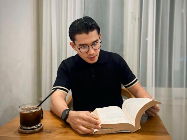Kreativitas Digital Eza Lubis: Dari Hobi Menjadi Sumber Penghasilan