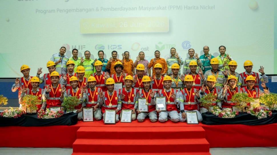 Meningkatkan Keterampilan Pemuda, Harita Nickel Luncurkan Operator Crane Bersertifikat di Pulau Obi