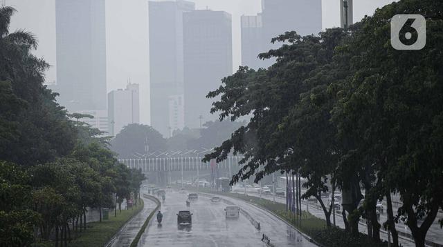 ---
BMKG Ramalkan Cuaca Hujan Ringan hingga Sedang di Indonesia pada Senin 27 April 2026
---