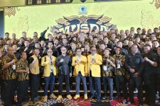 Daniel Muttaqien Resmi Memimpin Golkar Jabar, Jaro Ade Ajak Sinergi dan Konsolidasi
