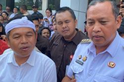 Dedi Mulyadi Dorong Pemasangan Palang Kereta Otomatis di Bekasi