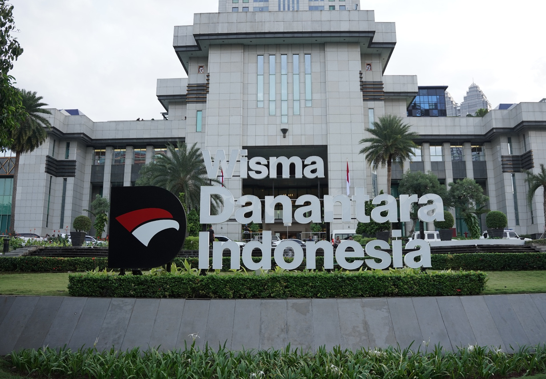 Target Pertumbuhan Ekonomi 6,5%: DPR RI Minta Kontribusi Danantara