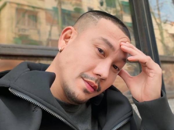Denny Sumargo Terkait Isu Perselingkuhan Setelah Terciduk Dalam Mobil Bersama Wanita Lain