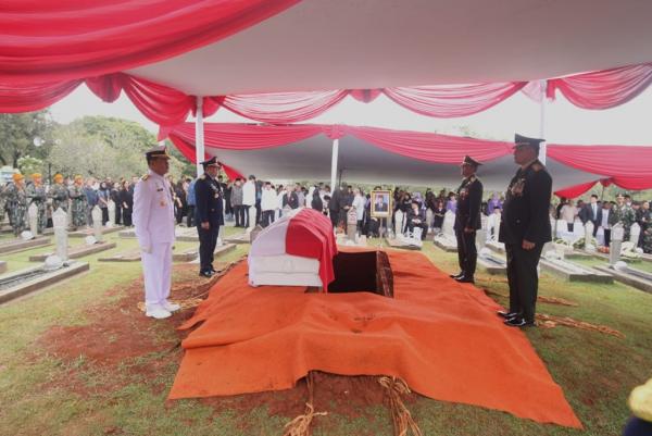 Pemakaman Eks Menhan Juwono Sudarsono: Mengenang Jasa dan Pengabdian