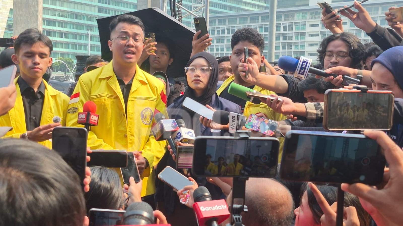 Mahasiswa UI Alami Penghadangan Polisi Saat Berusaha Berunjuk Rasa di Bundaran HI