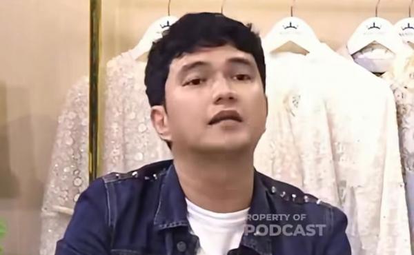 Aldi Taher Minta Maaf Usai Pelanggan Keluhkan Burger Tanpa Daging