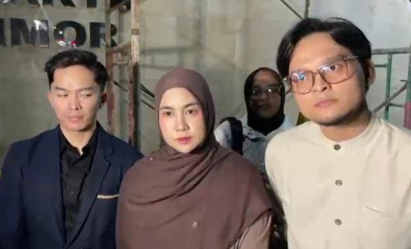 Anisa Rahma dan Suami Klarifikasi Soal Kerja Sama Umrah dengan Hanania Travel