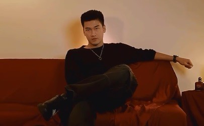 ---
Akun Instagram Anrez Adelio Diretas, Promosi Emas dan iPhone 17 Pro Max Muncul Secara Mendadak

---