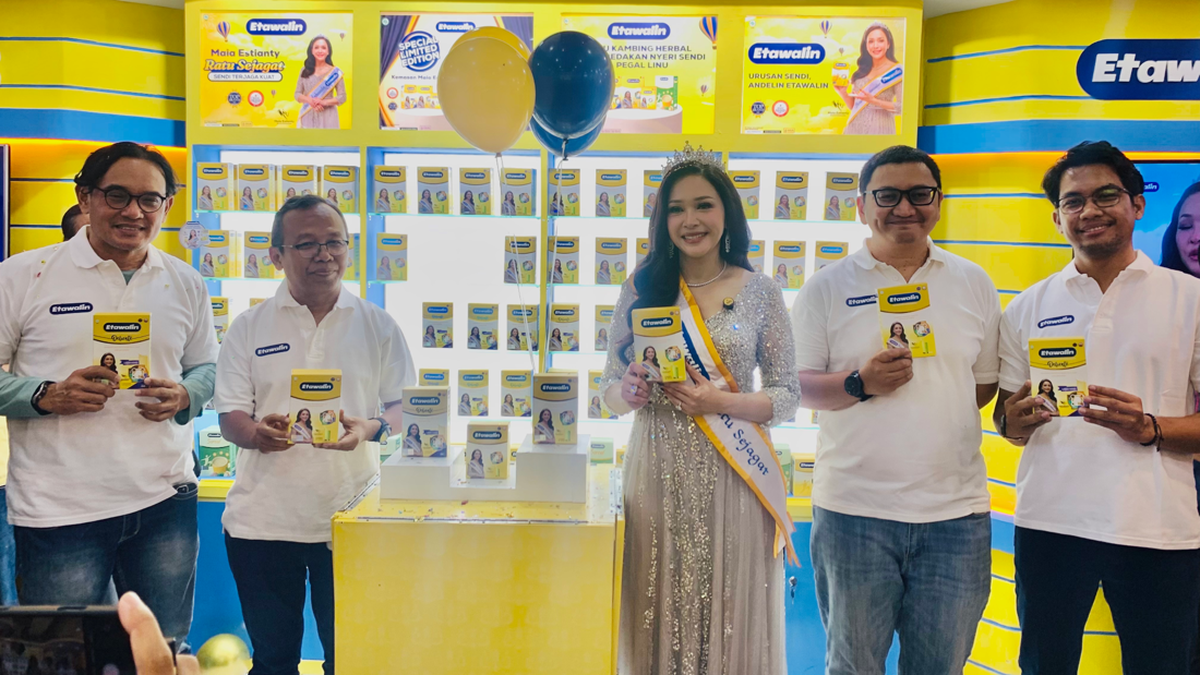 Peluncuran Kemasan Spesial Maia Estianty oleh Etawalin di Jakarta Fair 2026
