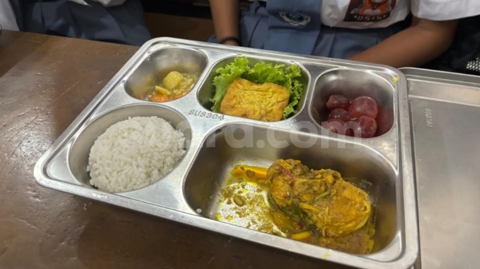 ---
Menu Program Makan Bergizi Gratis Akan Diperbarui Mulai Agustus

---