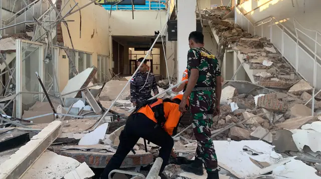 Gempa Berkekuatan 7,7 Mengguncang NTT, BMKG Lakukan Peninjauan Kerusakan di Beberapa Lokasi