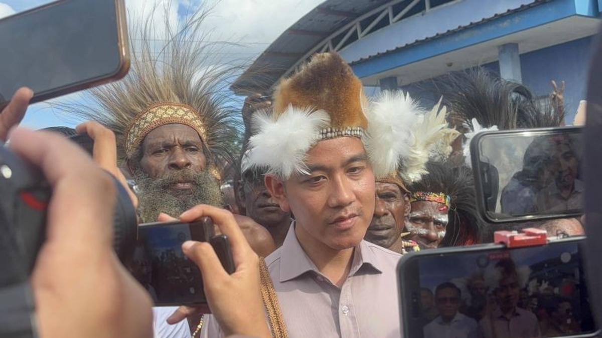 Gibran Berkomentar Terkait Penahanan Roy Suryo dan Dokter Tifa