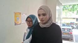 Inarasati Terpaksa Menunda Pemeriksaan Terkait Kasus Perzinaan