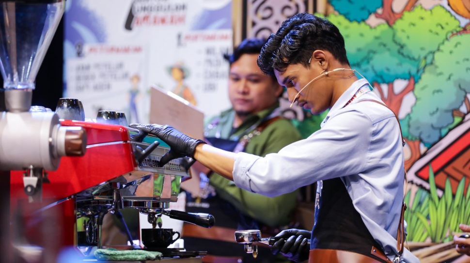 Potensi Ekonomi Industri Kopi Indonesia dan Tantangan Kualitas Barista