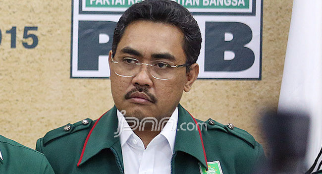 ---
Jazilul Fawaid: Kabar Jokowi Dukung Prabowo-Gibran Dua Periode Terlalu Berlebihan

---