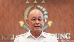 ---
Klarifikasi BGN Terkait Insentif Dapur MBG yang Bermasalah

---