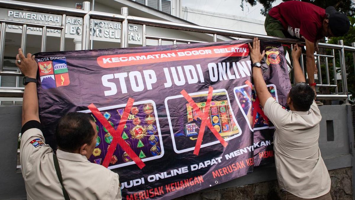 Menteri Komunikasi Ungkap 200 Ribu Anak Terpapar Judi Online, Banyak yang Masih di Bawah 10 Tahun