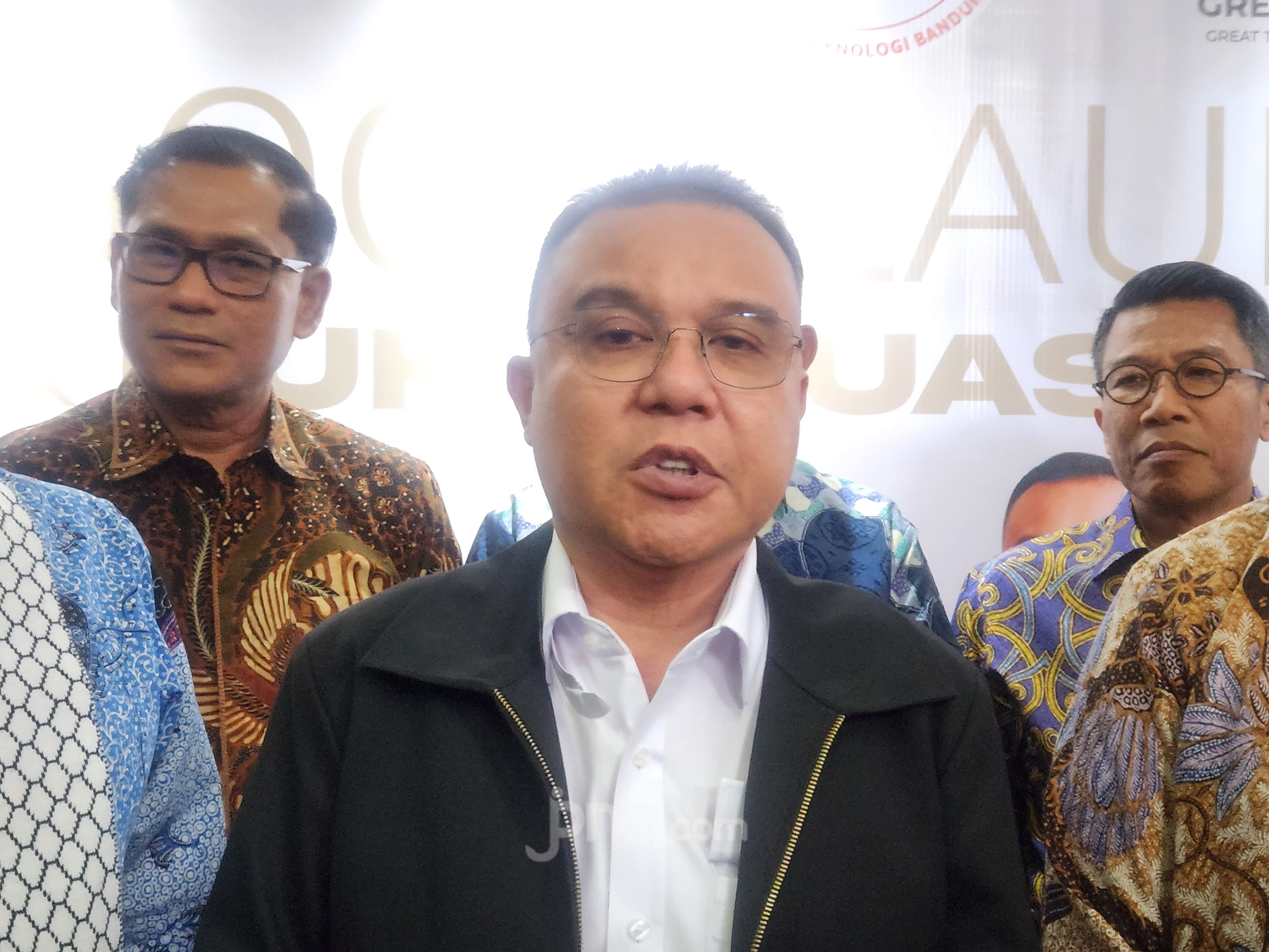 ---
Ucapan Selamat Ulang Tahun untuk Nadiem oleh Dasco Tidak Terkait dengan Amnesti

---