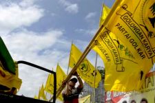 ---
KPK Sarankan Pembatasan Jabatan Ketua Umum Partai, Sekjen Golkar Tanggapi Soal Demokrasi Internal

---