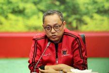 ---
Kritik Terhadap Kunjungan Wapres ke Papua, Deddy Komisi II Berikan Saran untuk Gibran

---