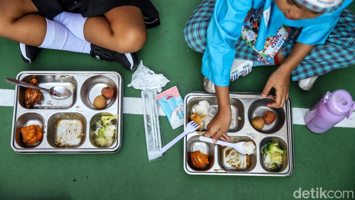 Program Makan Bergizi Kembali Beroperasi, BGN Lakukan Inspeksi di Sekolah