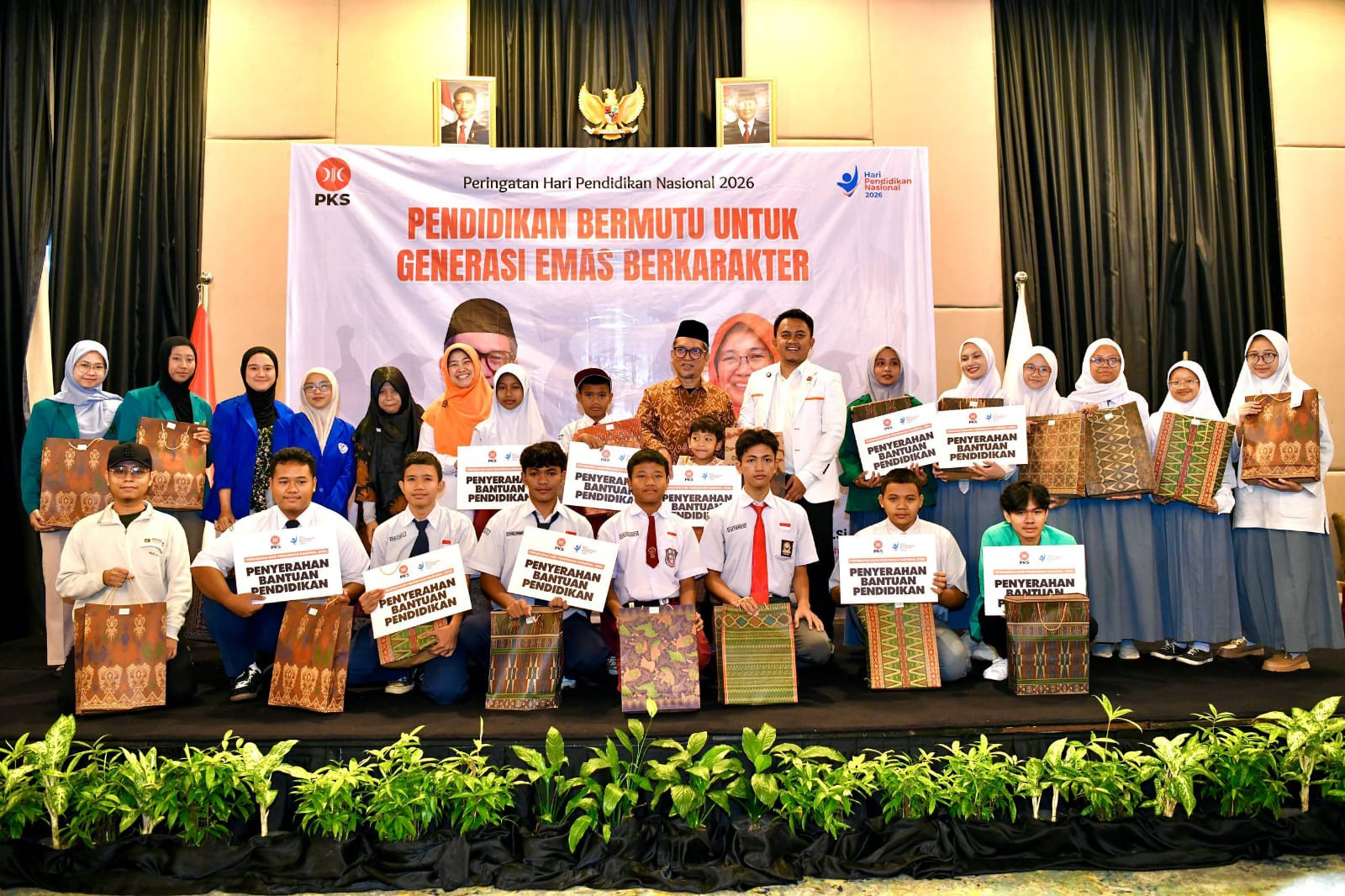 ---
Pendidikan Berkualitas untuk Generasi Emas, PKS Dorong Kader Isi Ruang Digital

---