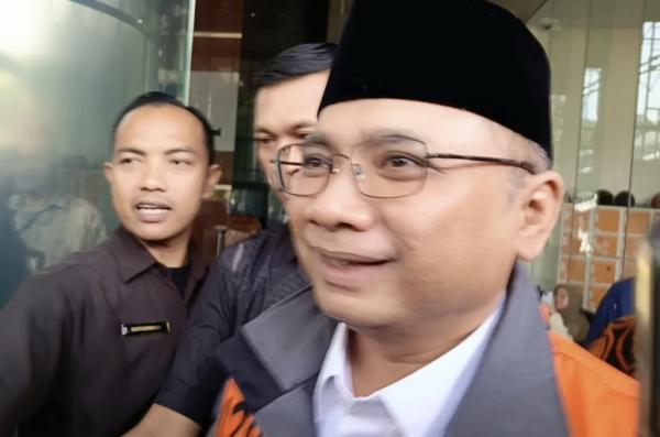 Yaqut Cholil Qoumas Sampaikan Salam untuk Gus Ipul di Gedung KPK