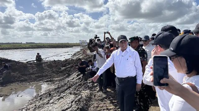 Mentan Menghadapi Serangan Buzzer Terkait Program Pertanian di Papua