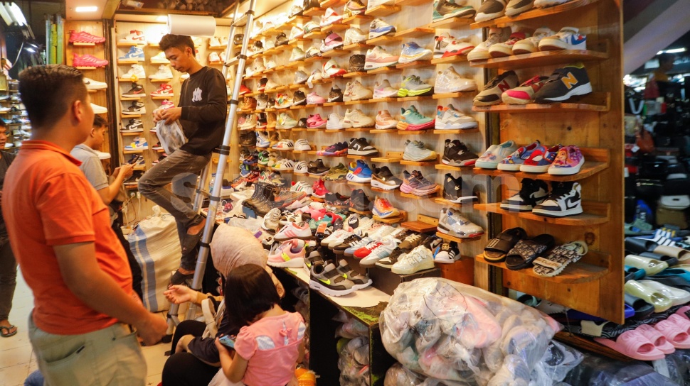 Permintaan Sepatu Sekolah Meningkat, Ritel Menyambut Musim Belanja Baru