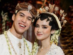 ---
Identitas Ayah Kandung Syifa Hadju Terungkap, Martinus Sudiryono Dikenal Publik

---