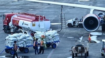 ---
Pernyataan Pemerintah Terkait Kenaikan Harga Tiket Pesawat Sebesar 13 Persen Dinilai Menyesatkan

---