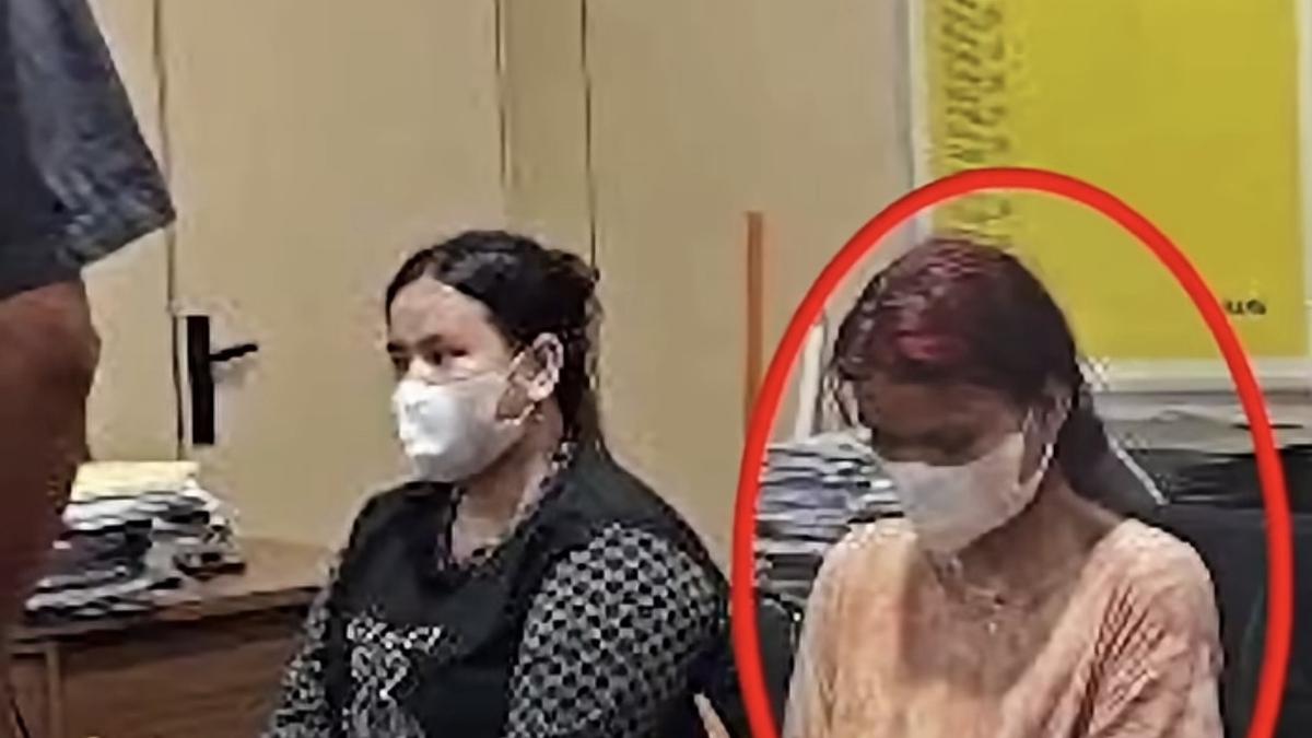 ---
Empat Pelaku Pembunuhan Lansia di Pekanbaru Ditangkap, Mantan Menantu Terlibat

---