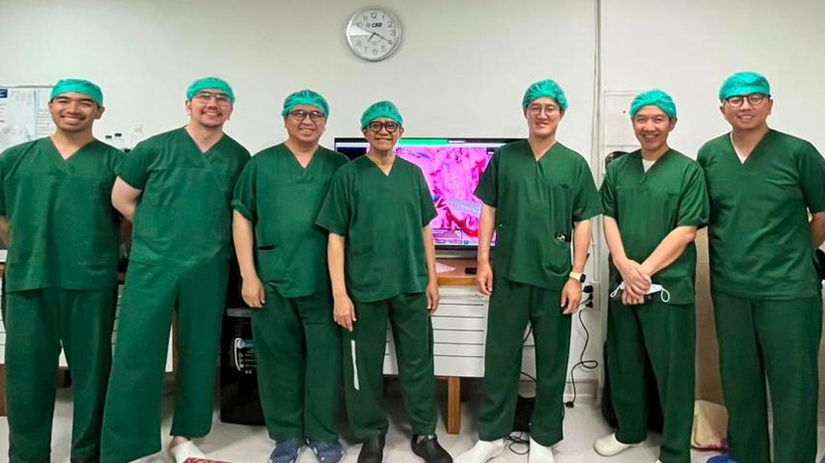 Transplantasi Ginjal Robotik Pertama di Indonesia oleh Siloam Hospitals Asri
