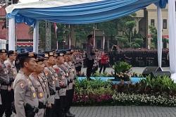 ---
Kapolri Mengingatkan Brimob untuk Siap Menghadapi Ancaman dan Memperkuat Hubungan dengan Masyarakat

---