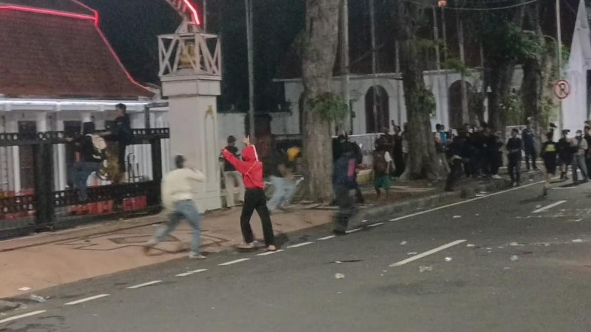 Empat Tersangka Ditetapkan Usai Aksi Ricuh di Depan Gedung Grahadi