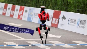 Robot Humanoid Finis Half Marathon dalam 50 Menit, Ciptakan Rekor Dunia