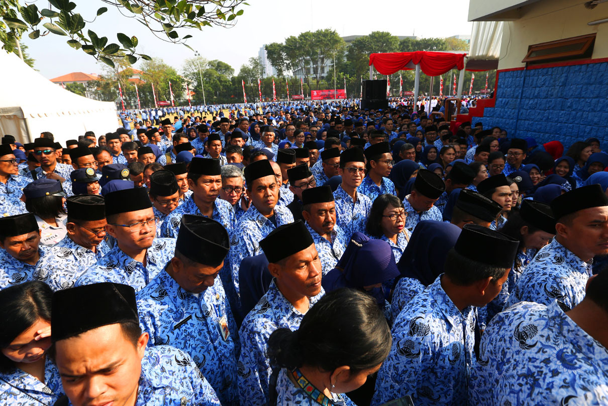 ---
Perubahan Status Guru PPPK dan P3K Berpotensi Terwujud Melalui RUU Sisdiknas

---