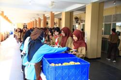 SPPG Polri Lakukan Uji Coba Menu Prasmanan Perdana dengan Lele Krispi dan Tumis Buncis Wortel