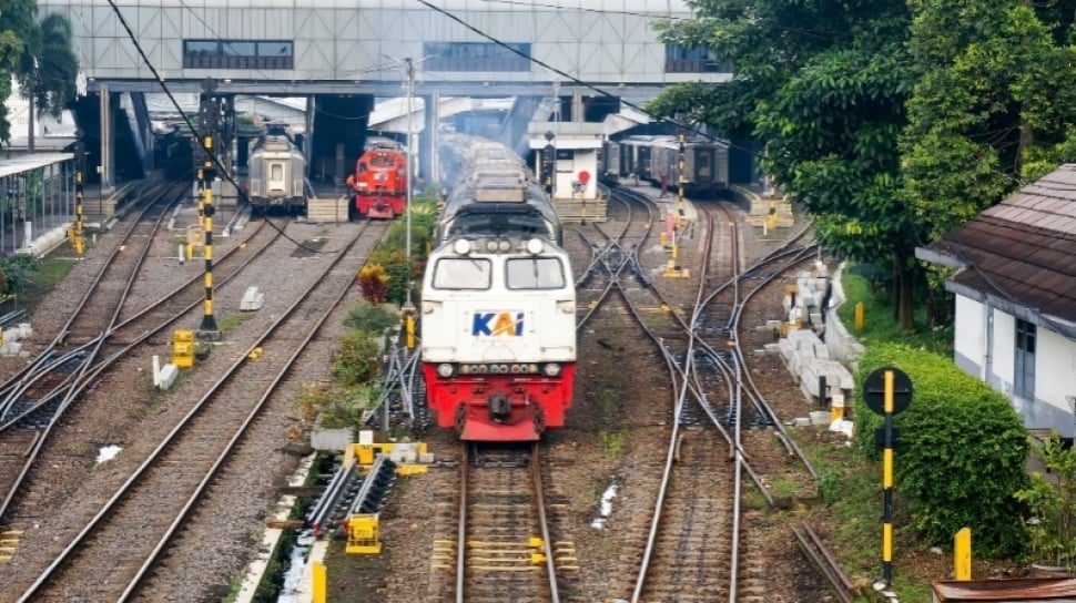 Produksi 156 Rangkaian KRL Mandiri, KAI dan INKA Berkolaborasi untuk Kemandirian Industri Kereta Api
