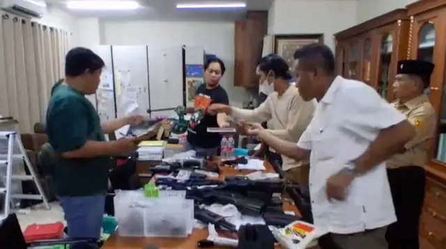 Polisi Panggil Mantan Ketua Yayasan Sekolah di Jakarta Selatan Terkait Penemuan 995 Senjata