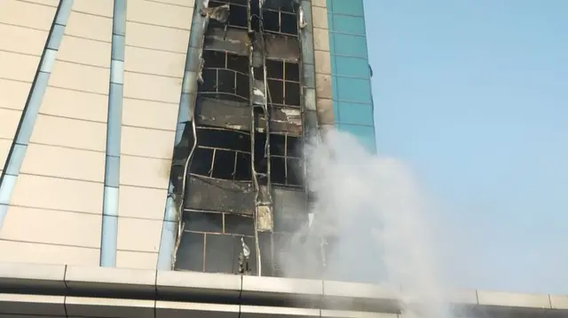 ---
Penyelidikan Kebakaran Hotel Pullman Jakarta Barat Dimulai oleh Tim Labfor
---