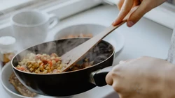 Apakah Mengonsumsi Satu Sendok Kecap Dapat Menyebabkan Penambahan Berat Badan?